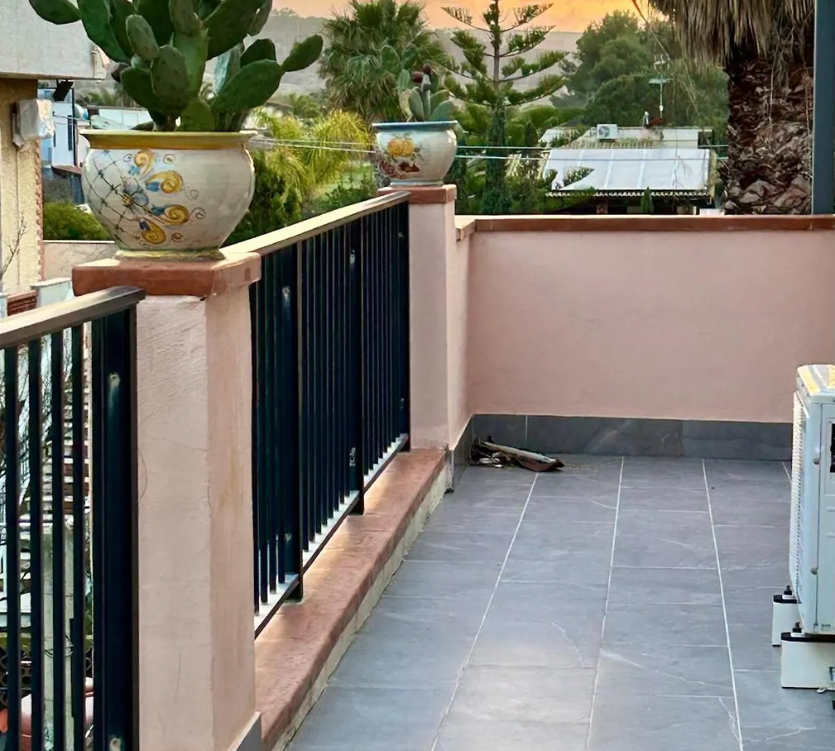 بيت للعطل House On The Beach أغنون باني