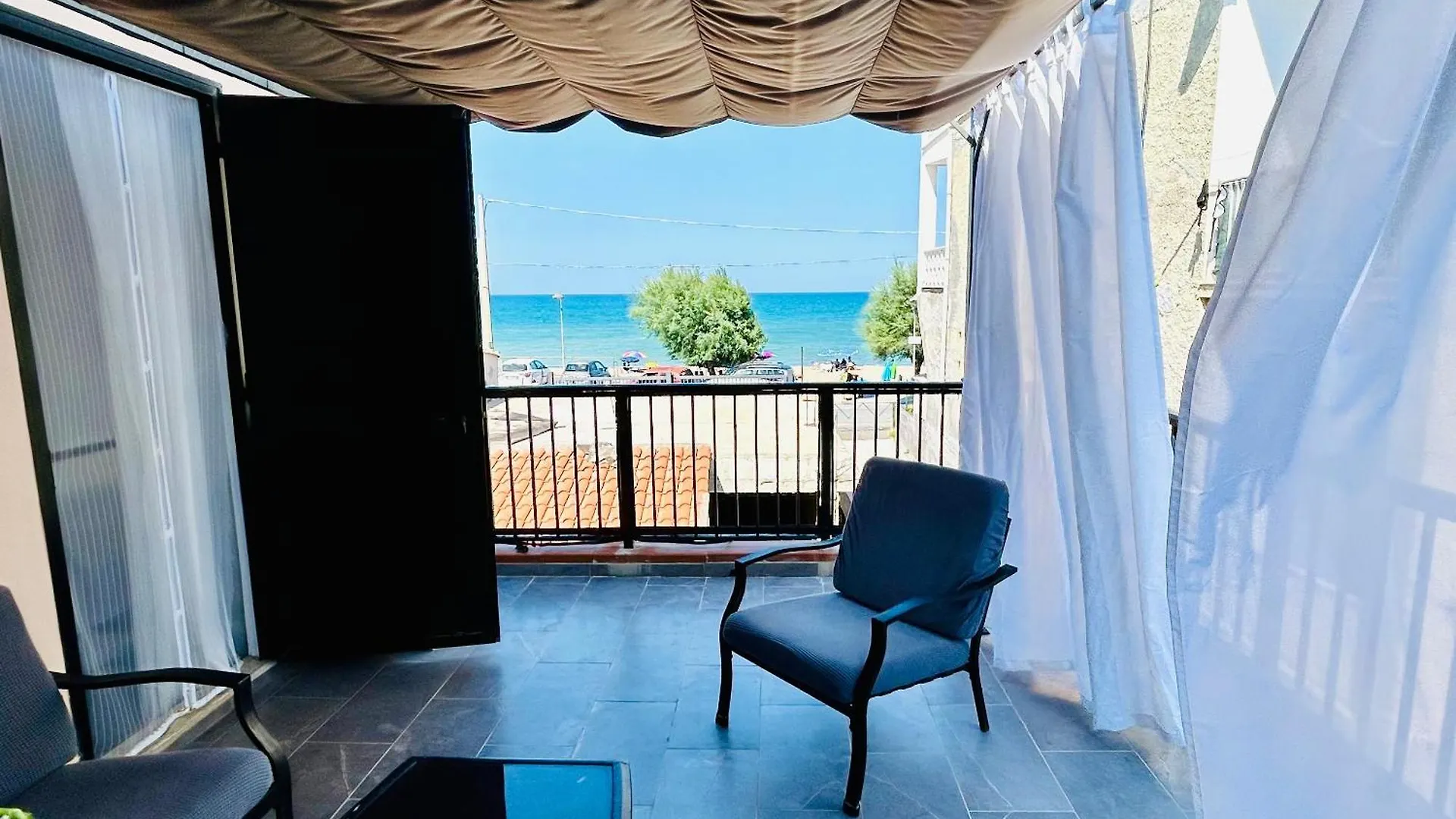 House On The Beach Agnone Bagni Dom wakacyjny